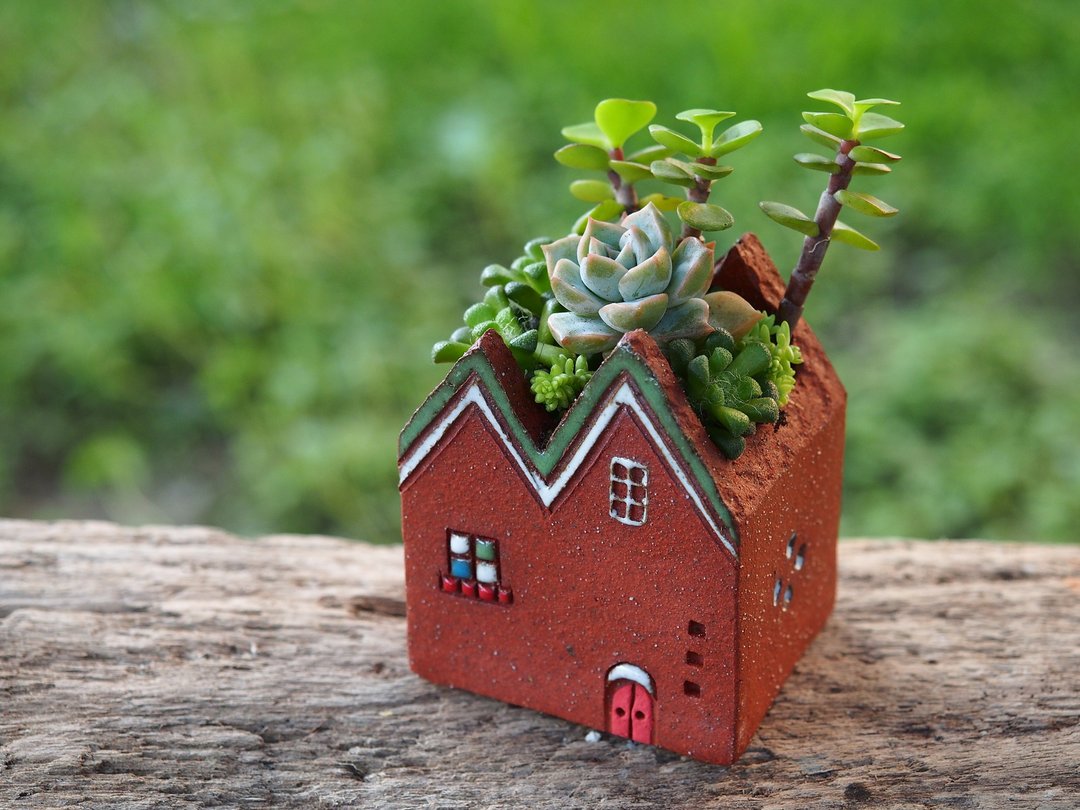 【花园小屋Garden】陶手作-超可爱小斜顶阁楼花园(S)/岩石红色/Ceramic House - 植栽/盆栽 - 其他材质 