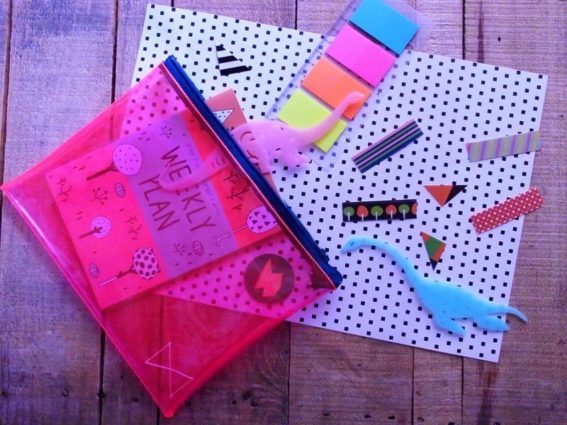 萤光粉红收纳包 - 其他 - 防水材质 红色