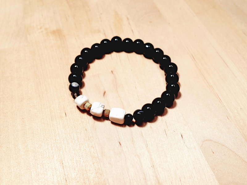 方块白纹石 / 玛瑙 / 黄铜 天然石手链 - 手链/手环 - 其他材质 黑色
