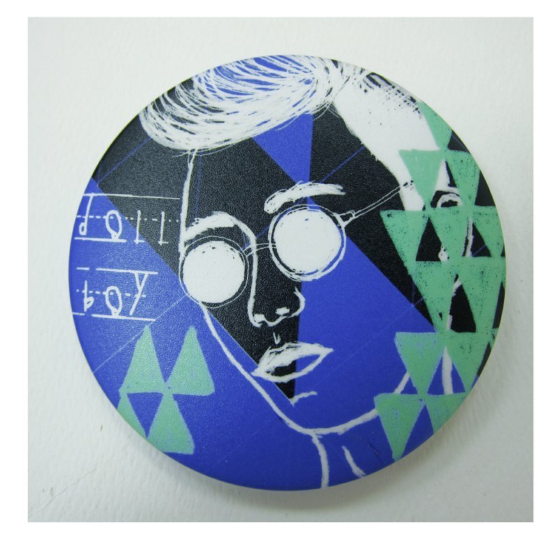 doll boy 徽章 - 徽章/别针 - 其他金属 蓝色