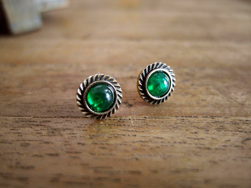 复时品【早期手工耳环：男爵的猫眼石】 - 耳环/耳夹 - 其他材质 绿色