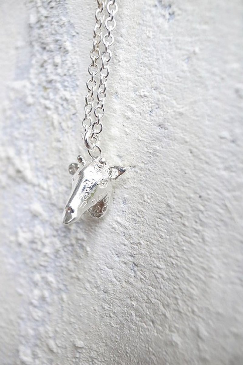 Human Free Mini系列~迷你啾一下长颈鹿纯银极简项炼 - 项链 - 其他金属 灰色