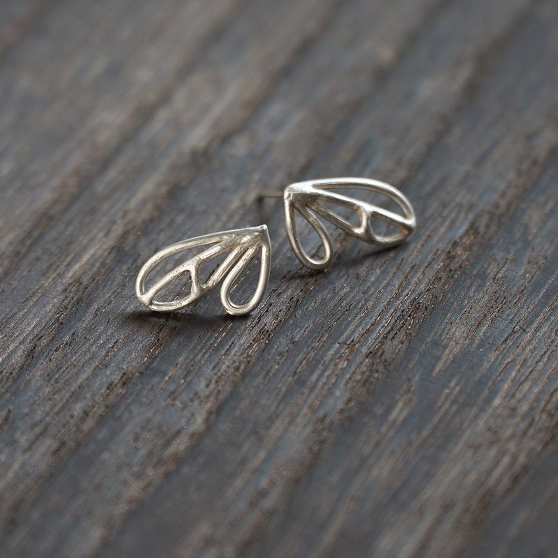 爱心 叶子 精灵的小小翅膀 / 925银耳环 耳针 - 耳环/耳夹 - 银 银色