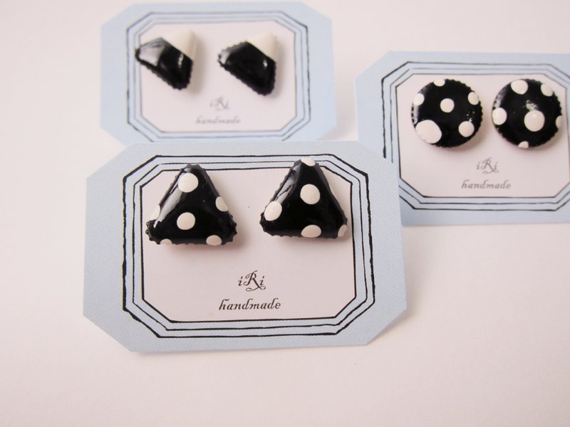 马来膜的黑白色耳环 - 耳环/耳夹 - 其他金属 黑色