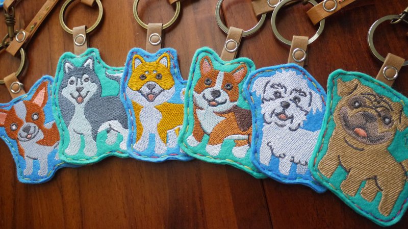 毛小孩 环挂匙圈 刺绣  可水洗牛皮纸 背面缝中英文名请备注 - 钥匙链/钥匙包 - 绣线 多色
