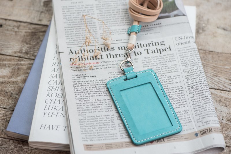 植物鞣手缝直式证件套-湖水蓝限定(含背带) - 证件套/卡套 - 其他材质 蓝色