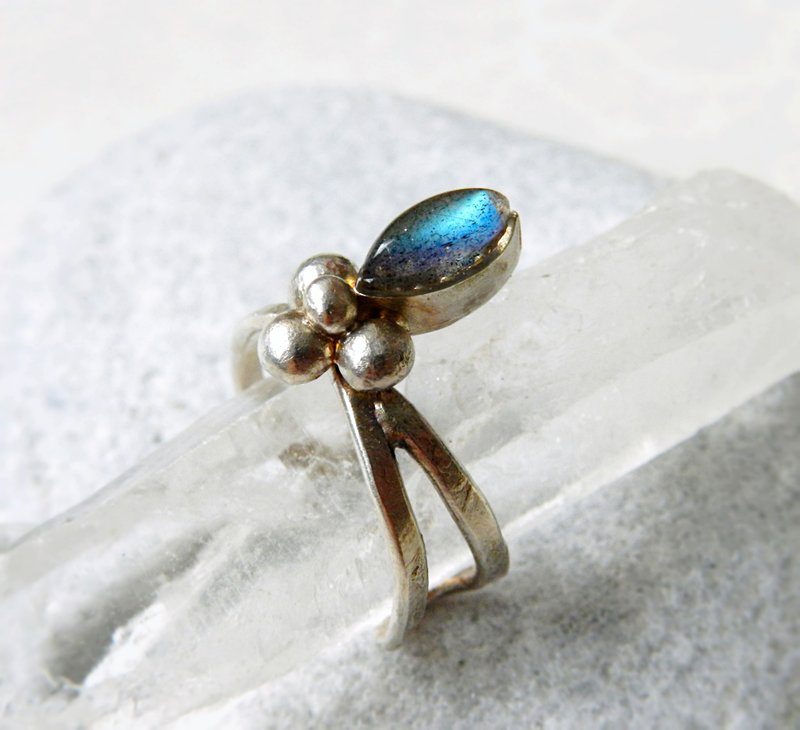 BOHO拉长石纯银戒指 - 戒指 - 宝石 蓝色