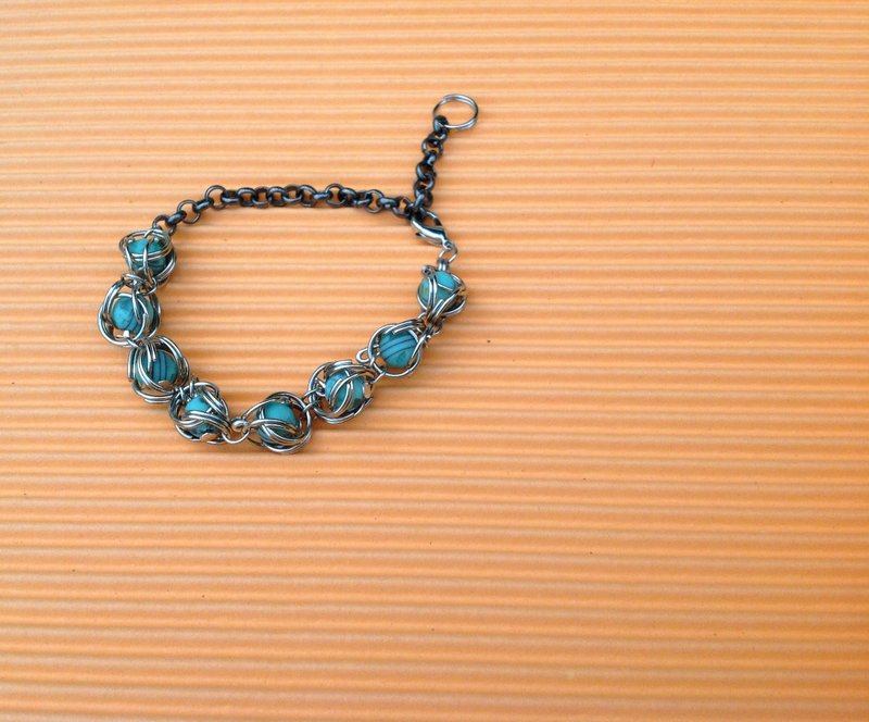 灵空之地/ 手链 手环 湖水绿 智慧的紫色 优雅 缠绕之珠 螺旋丸 - 手链/手环 - 其他金属 绿色