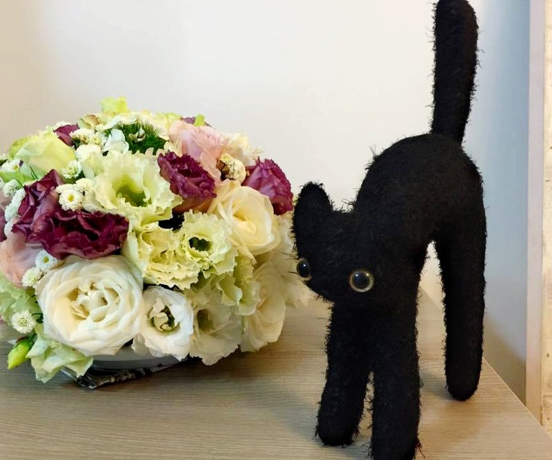 【Songe】日本制－猫咪娃娃 。手工。日本大人气!! 。黑猫/白猫。 - 玩偶/公仔 - 其他材质 黑色