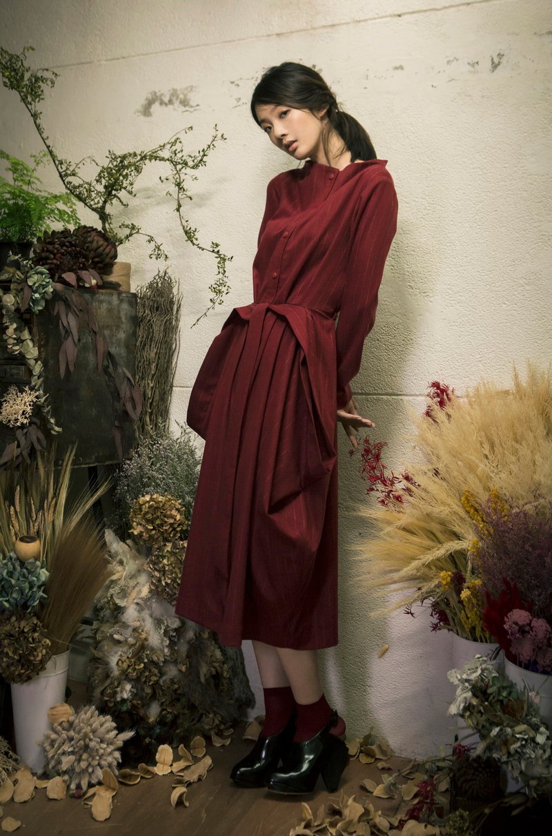 Boat-Neck Long Dress 一字领绑带洋装(红) - 洋装/连衣裙 - 其他材质 红色