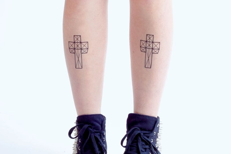 Surprise Tattoos / Symbol cross 十字符号 刺青 纹身贴纸 - 纹身贴 - 纸 黑色