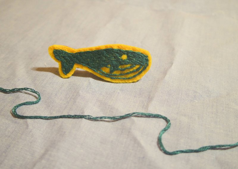 一色绣~鲸鱼发夹 - 发饰 - 其他材质 蓝色