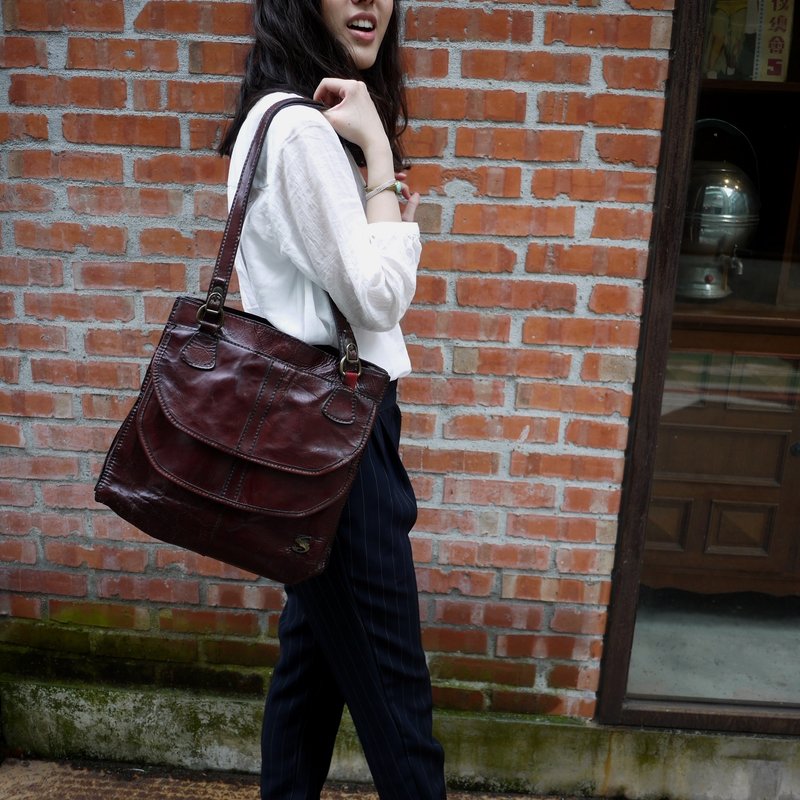 夕卡 Shika // Vintage bag 老件 samdimoda firenze 造型牛皮单肩方包 {A2-058} - 侧背包/斜挎包 - 其他材质 红色