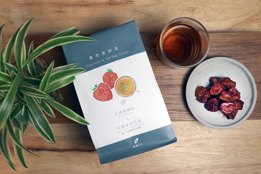 【果然是好茶】大湖草莓干+花莲蜜香红茶 - 水果干 - 纸 多色