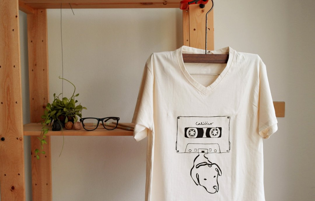 拉布拉多犬之歌 V领有机棉 T-shirt （Labrador dog Song） - 女装 T 恤 - 棉 白色
