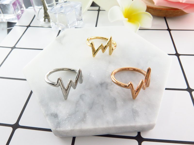 周年庆 特价 Beating戒指 精钢 金色 M2R S/M/L - 戒指 - 其他金属 