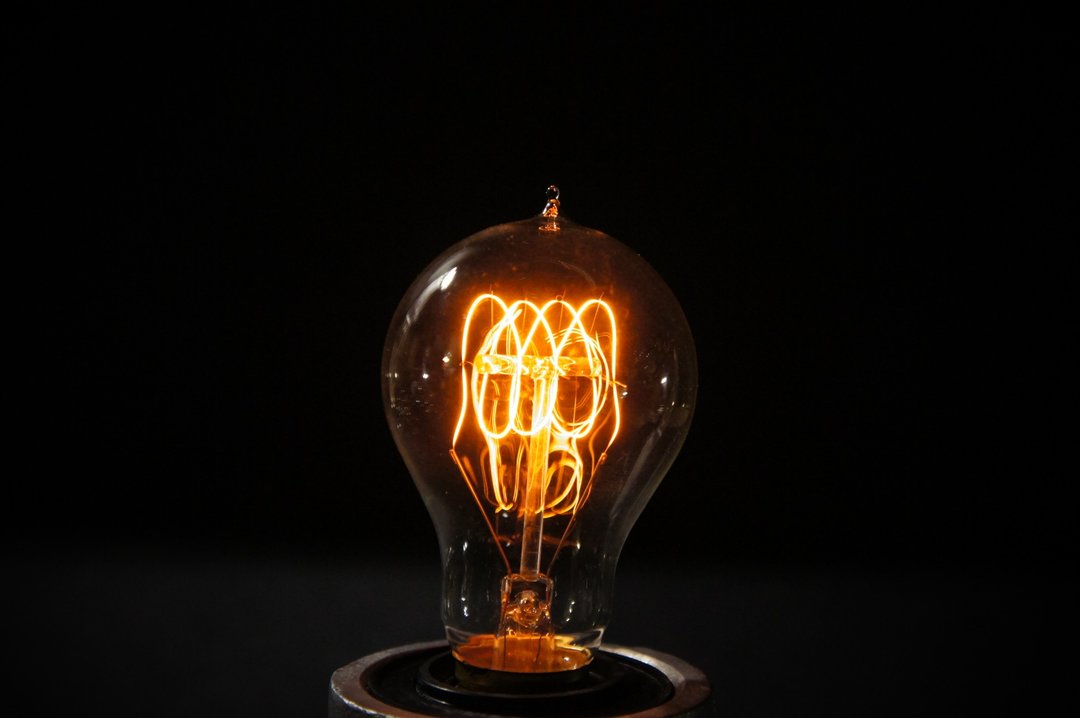 Edison-industry    工业风 爱迪生复古灯泡 水滴弹簧 - 灯具/灯饰 - 玻璃 白色