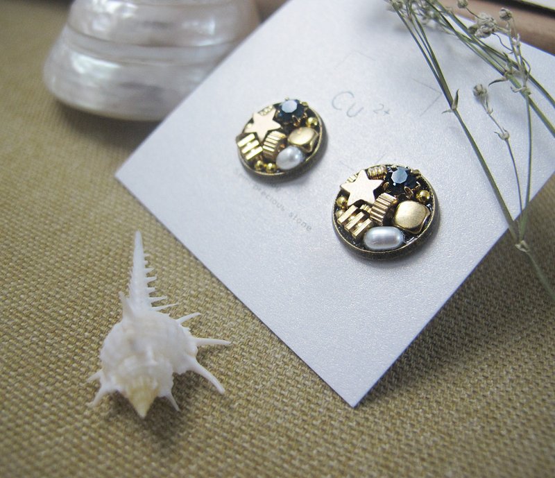 手工珠宝盒大耳环(对) / 复刻系 宝蓝钻 - 耳环/耳夹 - 其他金属 蓝色