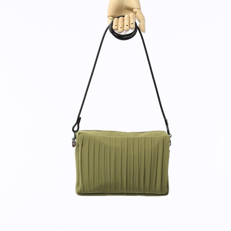 南庭系列包/小煎包(橄榄绿)。肩背包。斜背包 - 侧背包/斜挎包 - 其他材质 