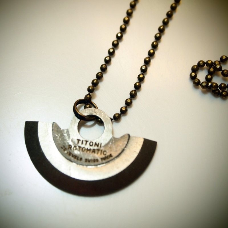 Steampunk蒸汽庞克风格 TITONI - 项链 - 其他材质 灰色