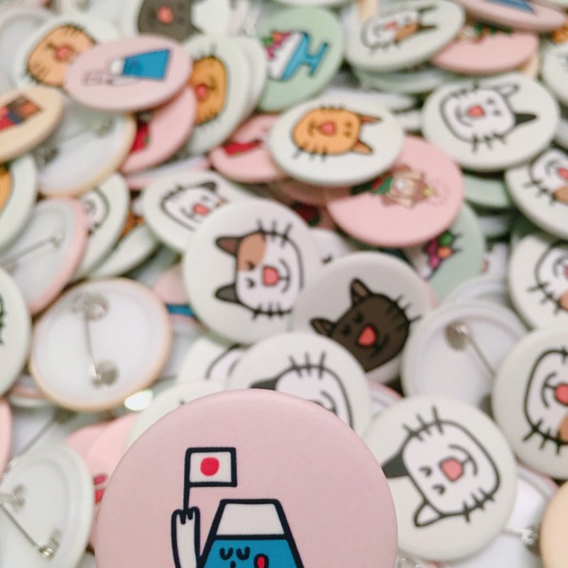 梅西的3.2cm“徽章” - 徽章/别针 - 其他金属 多色