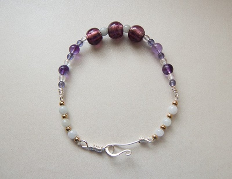 Metal-琉璃黄铜玉饰手链 - 紫(纯手工制造.幸运物.礼物.饰品.捷克琉璃.缅甸玉.手链.黄铜.礼盒.金属线) - 手链/手环 - 其他金属 紫色