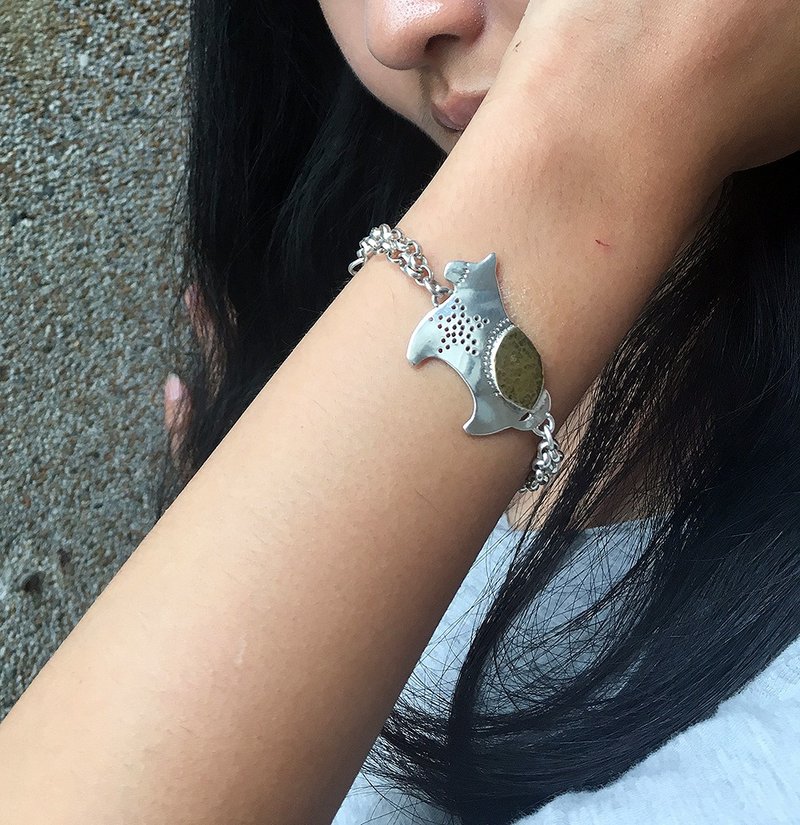 小花马(纯银手链)~手作的诗十二生肖弥月饰品,宝宝第一件纯银饰! - 手链/手环 - 纯银 