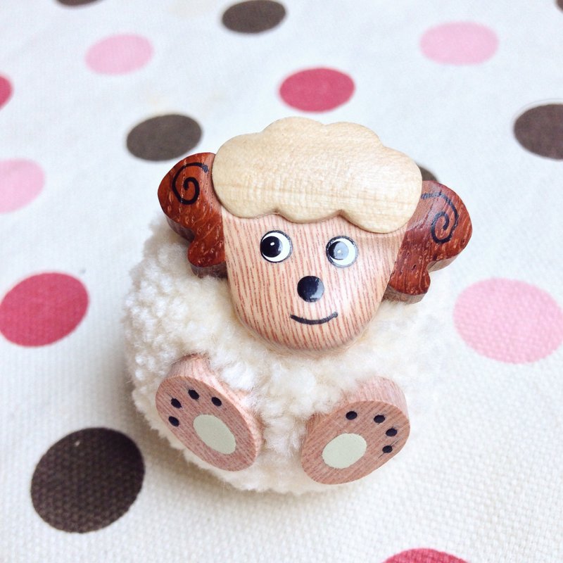 【手工木制x毛线澎澎】木色卷角小羊吸铁 - 冰箱贴/磁贴 - 木头 白色