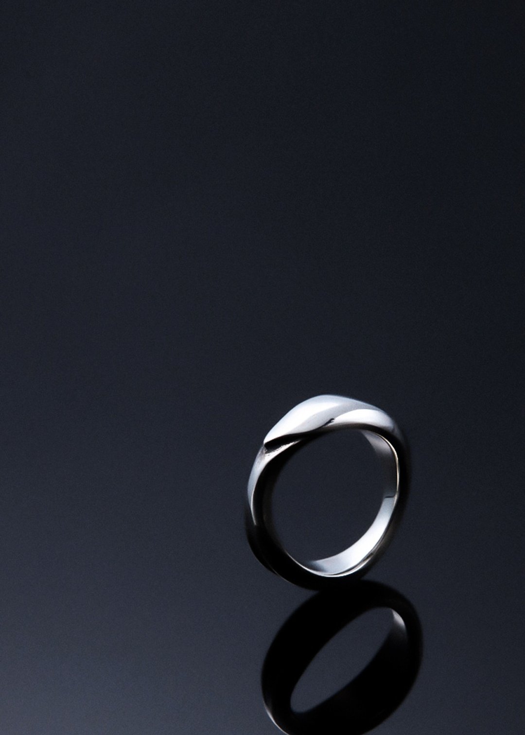 Essence Ring S Type | classic collection 素面简约本质戒指 S - 戒指 - 纯银 银色