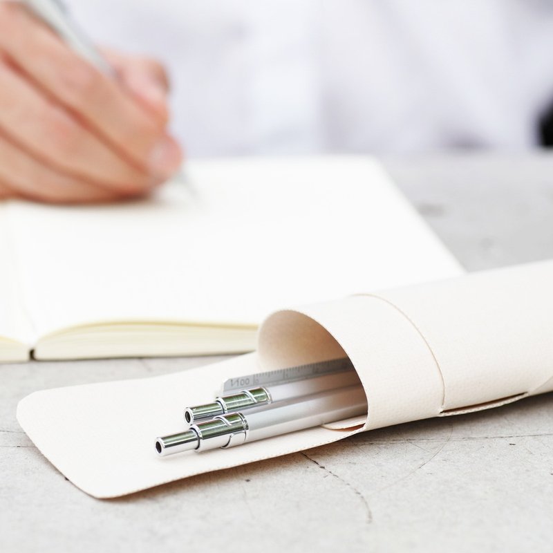 KATAMAKU 日本建材回收再制笔盒 pen case - 铅笔盒/笔袋 - 其他材质 白色