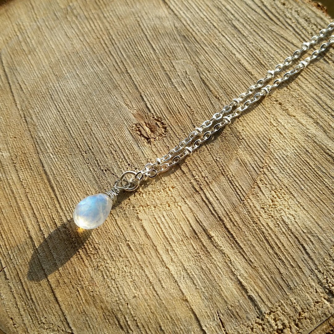 10/11MM Moonstone necklace - silver-plated 强蓝光月亮石项链 - 项链 - 宝石 蓝色