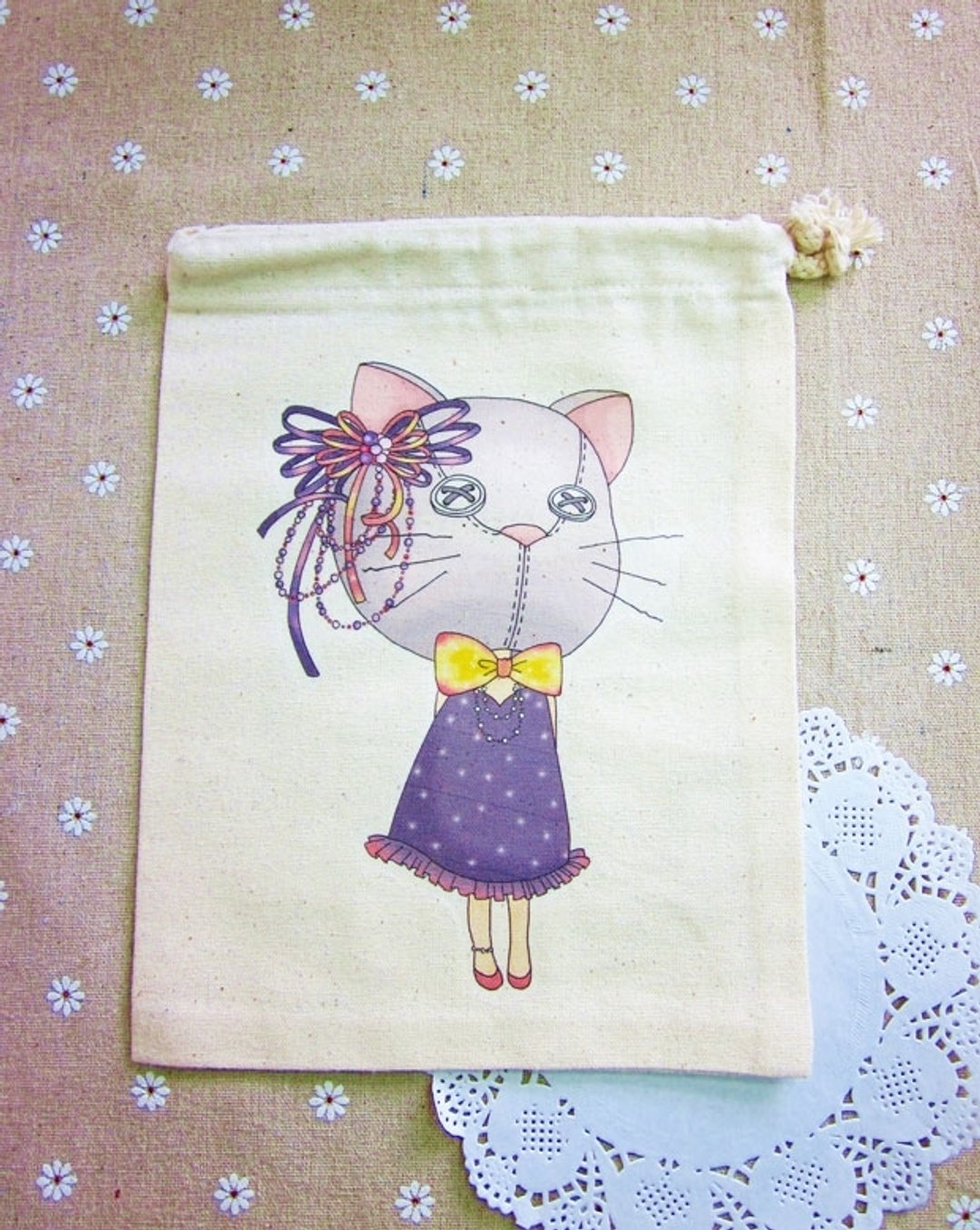My Daydream Workshop 自家设计卡通公仔收纳包/小索袋/索袋/化妆袋 - 化妆包/杂物包 - 其他材质 多色