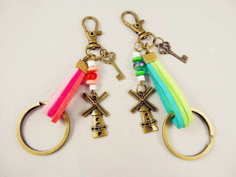 god leading手作-【质感清新】乡村风车钥匙圈 情侣 友情  key chain 定制 独特 复古  棕 咖啡 - 钥匙链/钥匙包 - 真皮 绿色