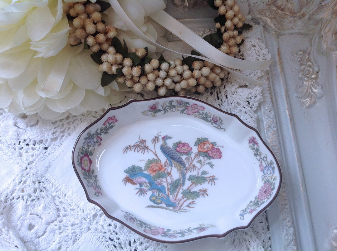 ♥~安妮疯古物~♥英国骨瓷Wedgwood 凤凰骨瓷珠宝盘,饰品盘 点心盘～生日礼物 - 浅碟/小碟子 - 其他材质 白色