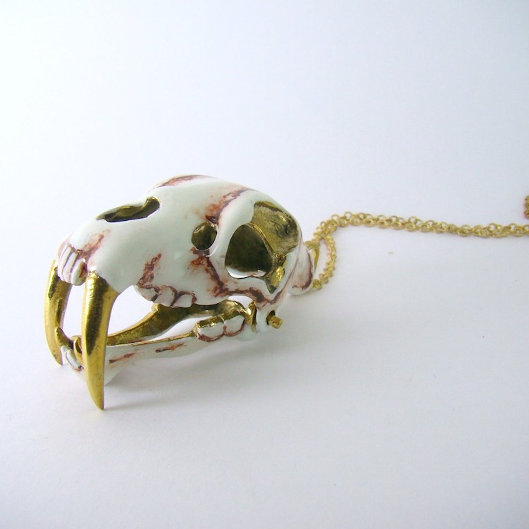 Realistic Saber tooth pendant in brass and oxidized antique color ,Rocker jewelry ,Skull jewelry,Biker jewelry - 项链 - 其他金属 