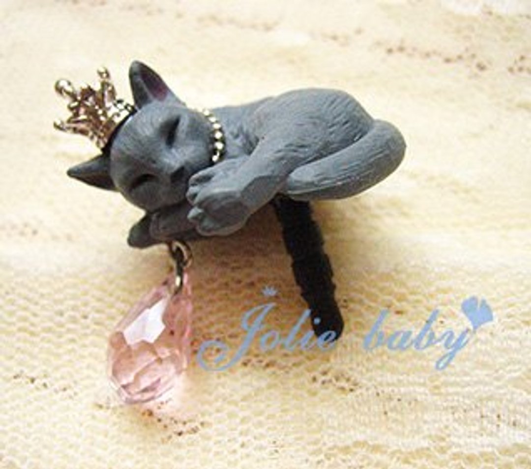 [Jolie baby] 休息片刻---卧躺皇冠俄罗斯蓝猫吊钻雕花戒or耳机塞 - 耳机 - 其他材质 