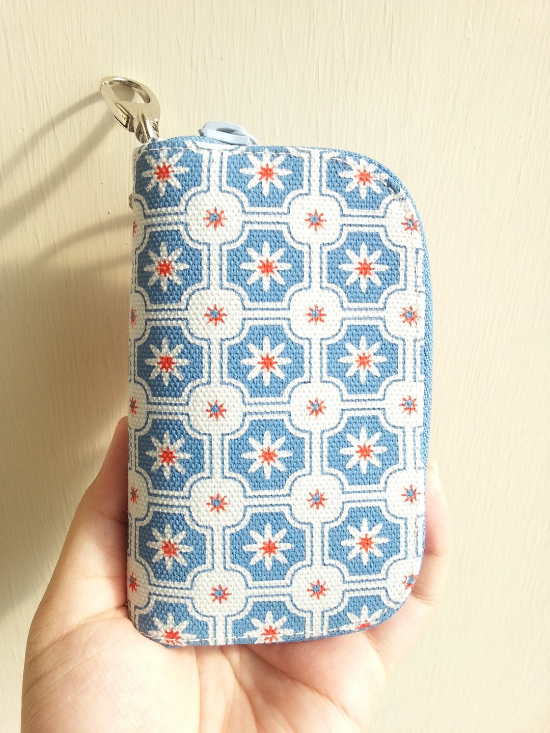 【圣诞节交换礼物 Merry Christmas】Key Case-印花乐手印帆布-老磁砖2号(蓝) - 化妆包/杂物包 - 其他材质 蓝色