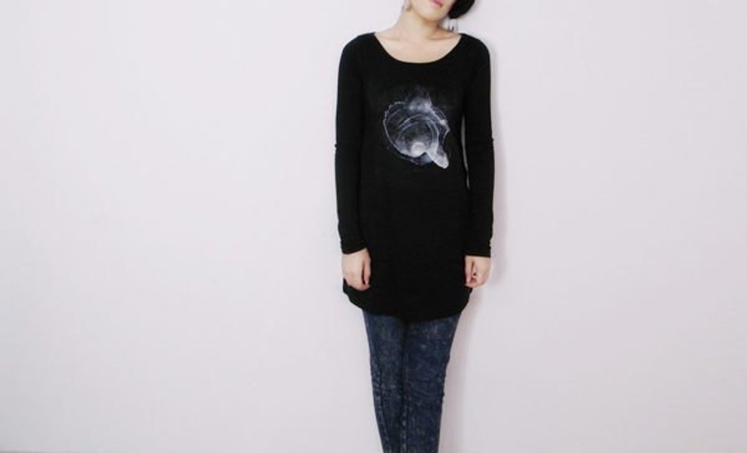 I . A . N Design  渍-2 有机棉长版长袖 T Organic Cotton S / M - 女装 T 恤 - 棉 黑色
