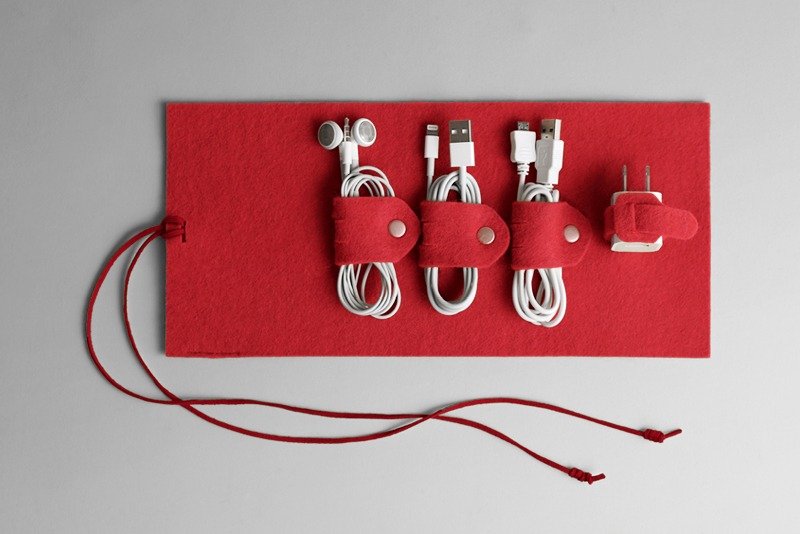 调线盘 集线收纳包 麴红 - 卷线器/电线收纳 - 羊毛 红色