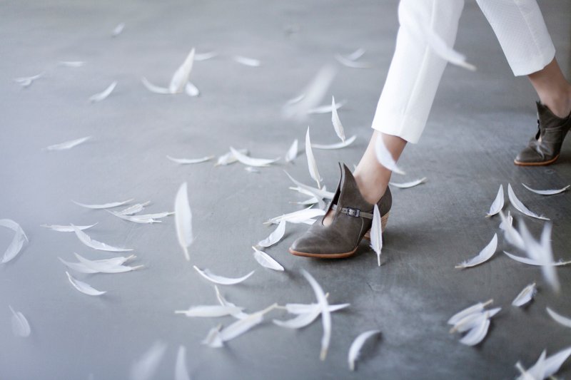 ZOODY / 火鸟 / 手工鞋 / 尖头中跟包鞋 / 卡其绿 - 女款短靴 - 真皮 卡其色