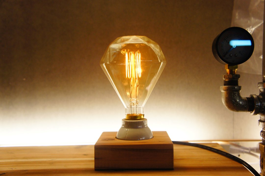 Edison-Industry 爱迪生工业 日本杉木陶瓷灯座 交换礼物 情人节礼物 设计款7-4限量大钻石款式 - 灯具/灯饰 - 其他材质 咖啡色