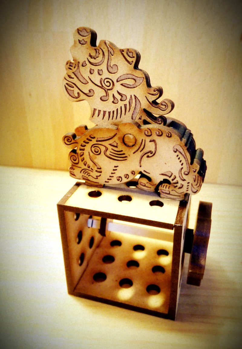 MARK TAIWAN  麦麦大节庆-吉星貔貅  转转乐 - 木工/竹艺/纸艺 - 木头 卡其色