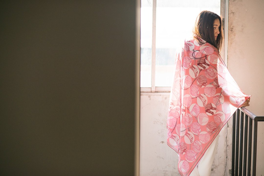 Le Siècle 野马图案围巾/丝巾 - 粉红色（Le Siecle horse scarf- pink colour） - 丝巾 - 其他材质 粉红色