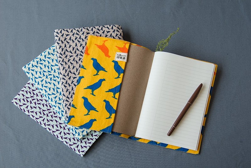 布笔记/台湾八哥2号/怀旧金 - 笔记本/手帐 - 其他材质 