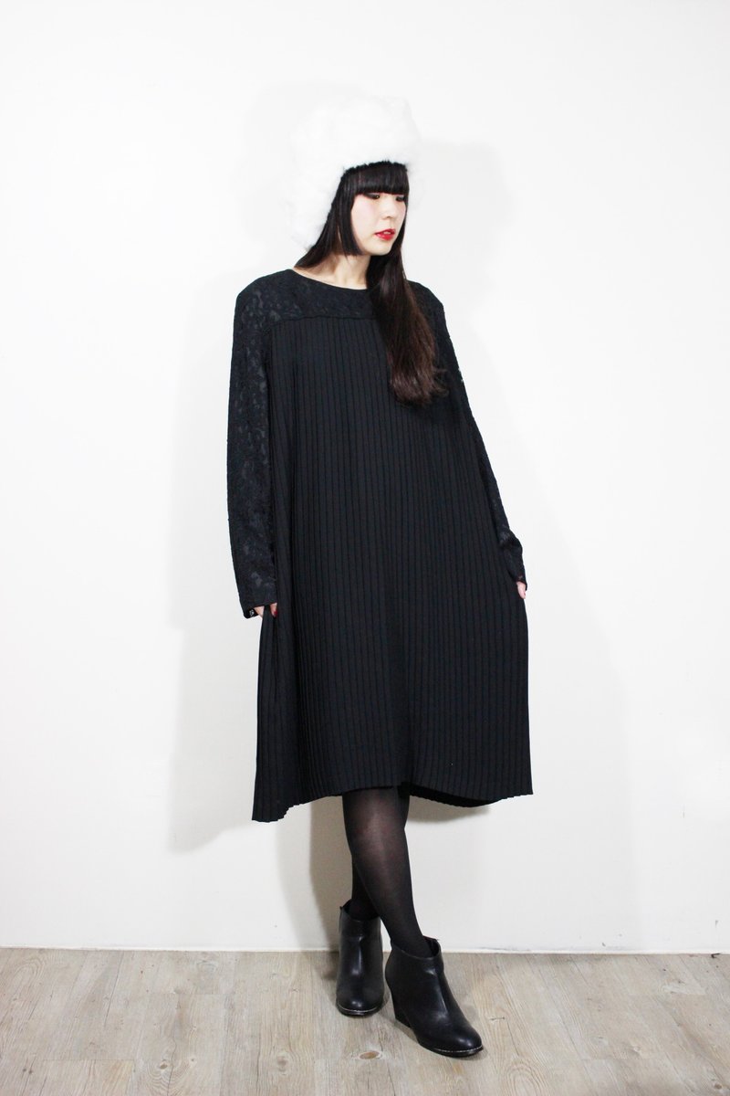 F621(Vintage)黑色精致蕾丝肩片袖子质感细褶长袖洋装{古着} - 洋装/连衣裙 - 其他材质 黑色