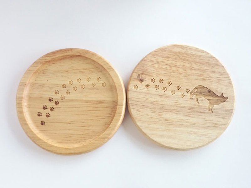 肉球脚印 圆形杯垫 搭配猫咪剪影装饰 - 杯垫 - 木头 咖啡色
