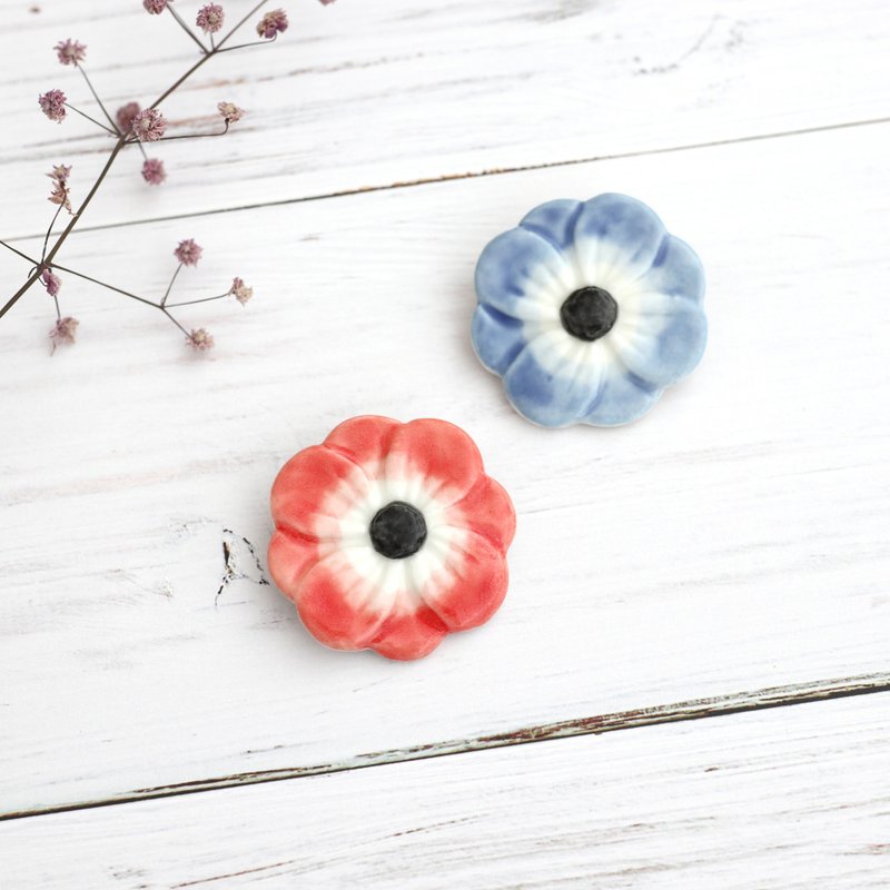 磁器 银莲花 胸针 别针 - 胸针 - 瓷 红色