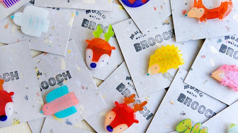 mumu union 手工制别针B - 胸针 - 塑料 多色