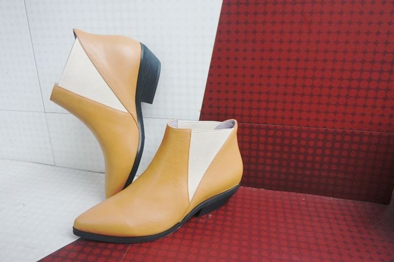 #890#名模的回家功课。欧美感尖头中跟短靴 - 女款短靴 - 真皮 卡其色