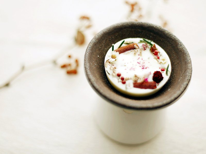 【Un Jess Cadeau】耶诞限量款x大豆蜡纯白香氛花片 - 香薰/精油/线香 - 蜡 白色